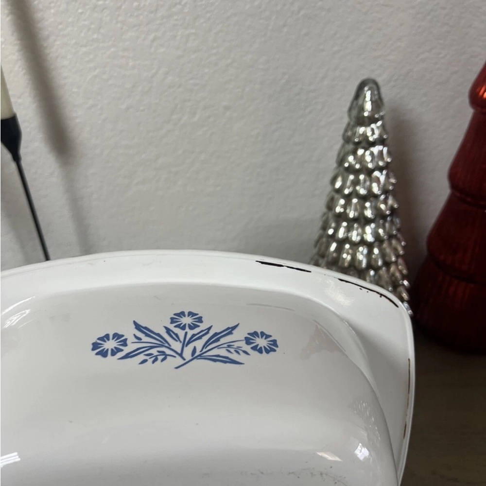 Vintage Corning Ware Blue Cornflower 4 QT Dutch Oven Casserole P-34-B - Picture 3 of 4